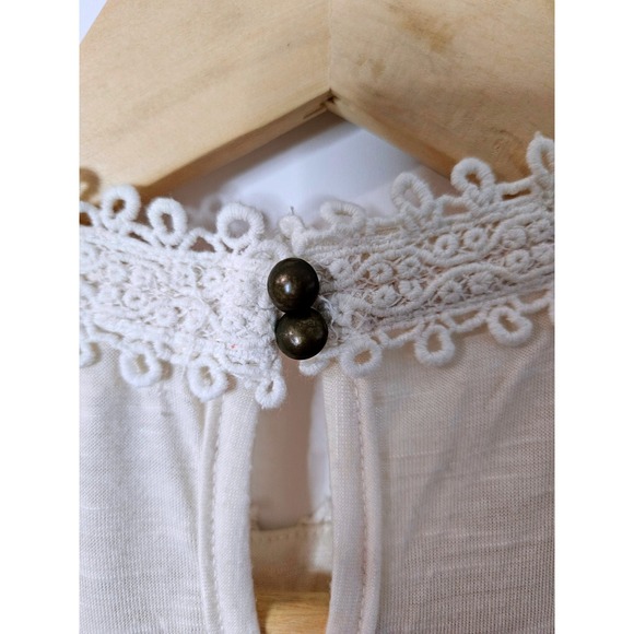 Clover + Scout Women's Cream Lace Sleeveless Blouse Boho Summer Tank Top Size M - Picture 4 of 6